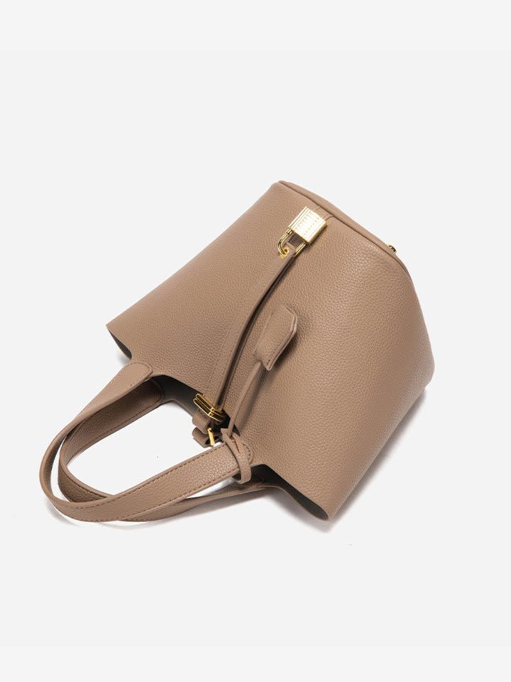 Clara - Chic Bucket Bag