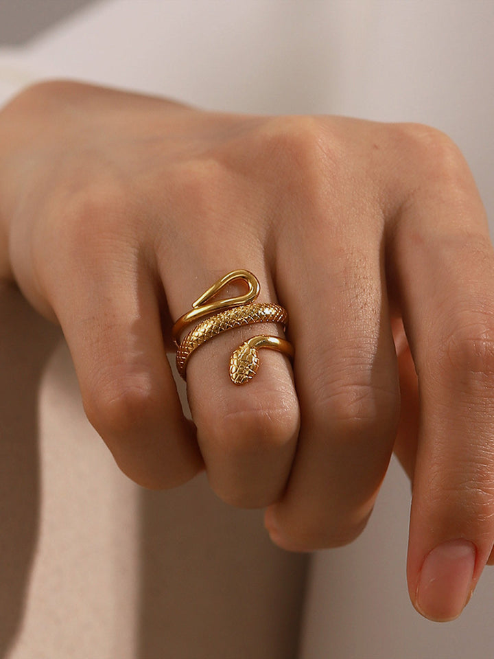 Vynessa - Adjustable Snake Ring