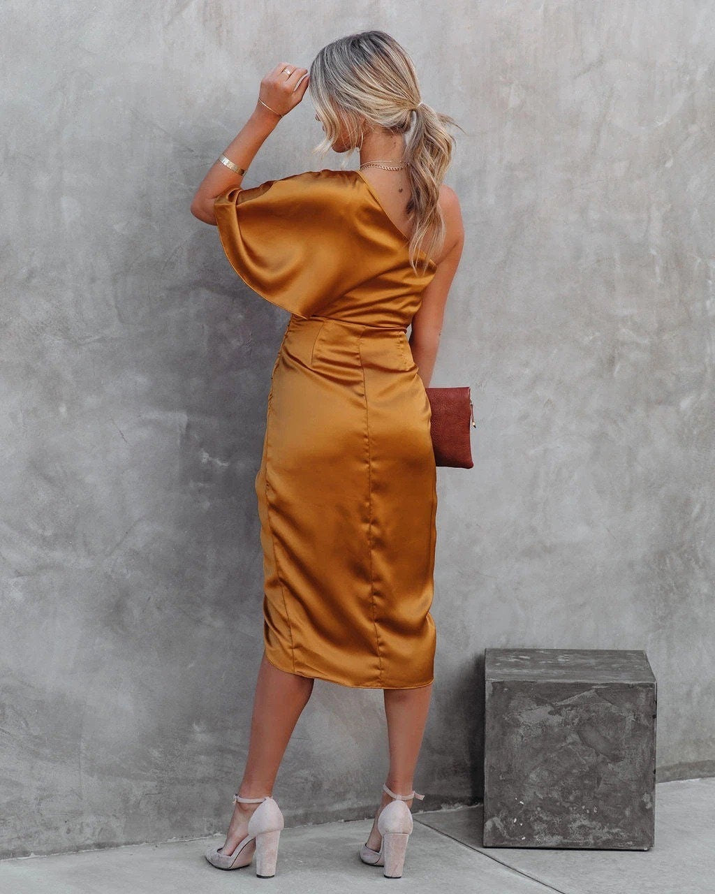 Maelle - Chic Satin Dress