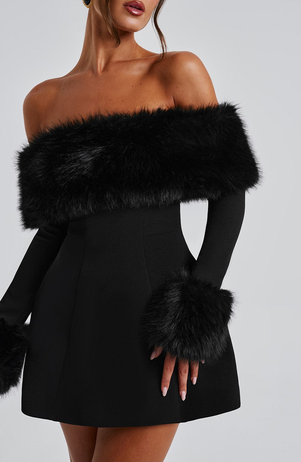 Venyra - Off-Shoulder Fur Sleeve Mini Dress